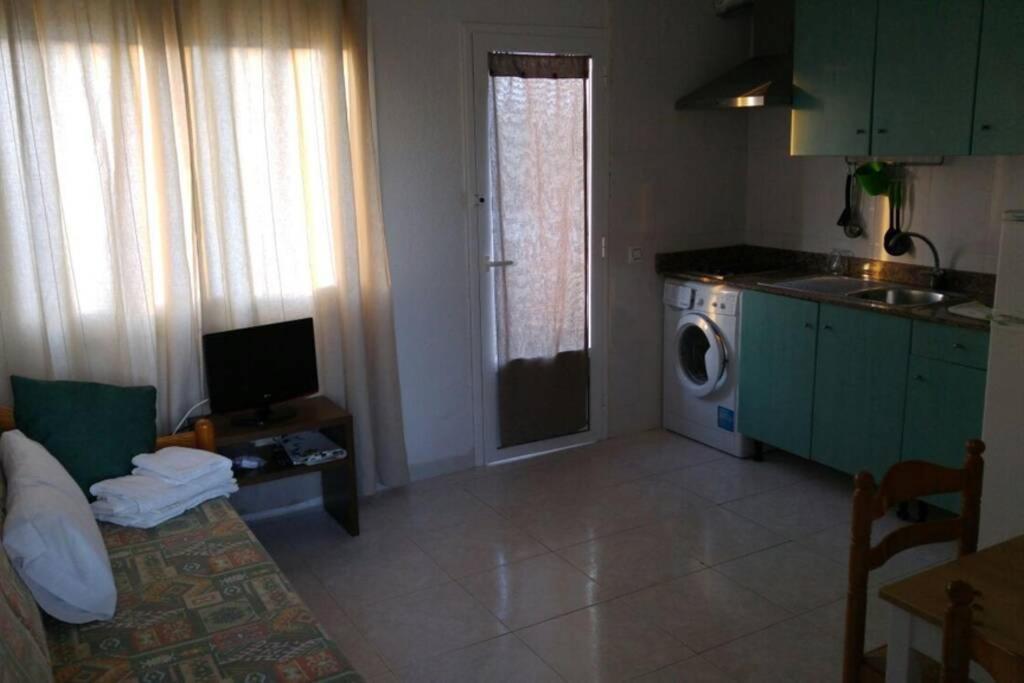 Tranquilo Apartamento Con Preciosa Cala En La Puerta Ciutadella  Exteriör bild